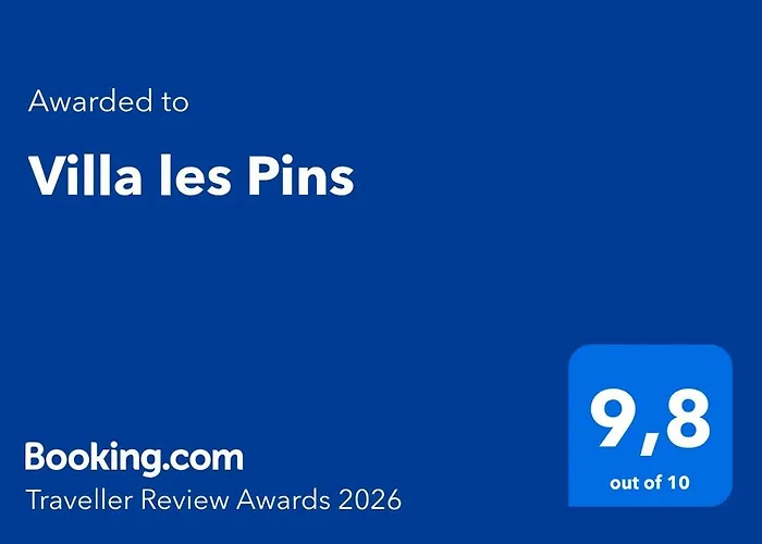 Les Pins Vila *
